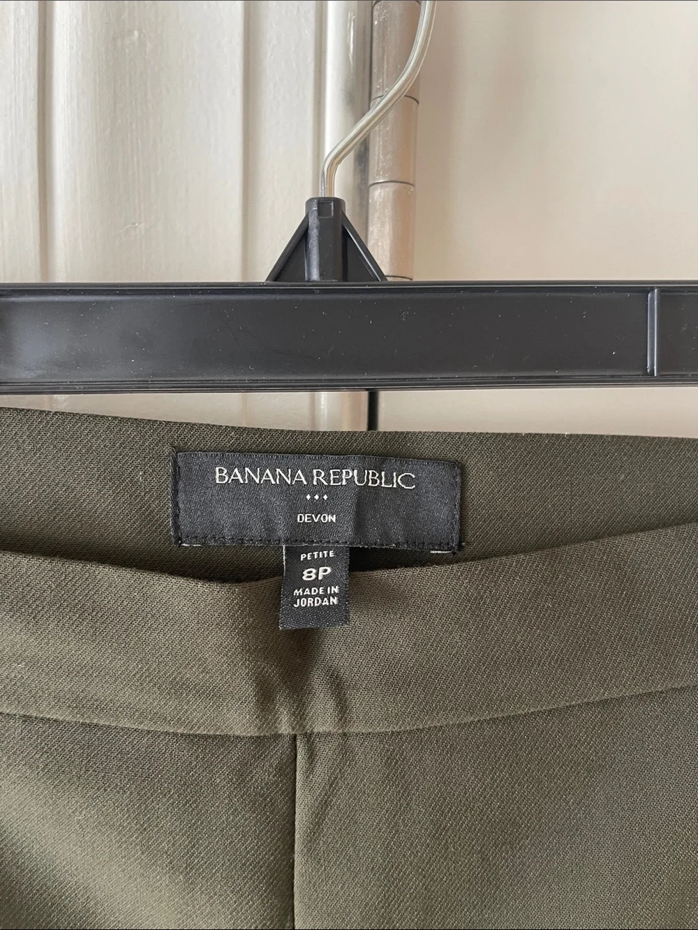 Banana Republic Men’s Olive Chinos